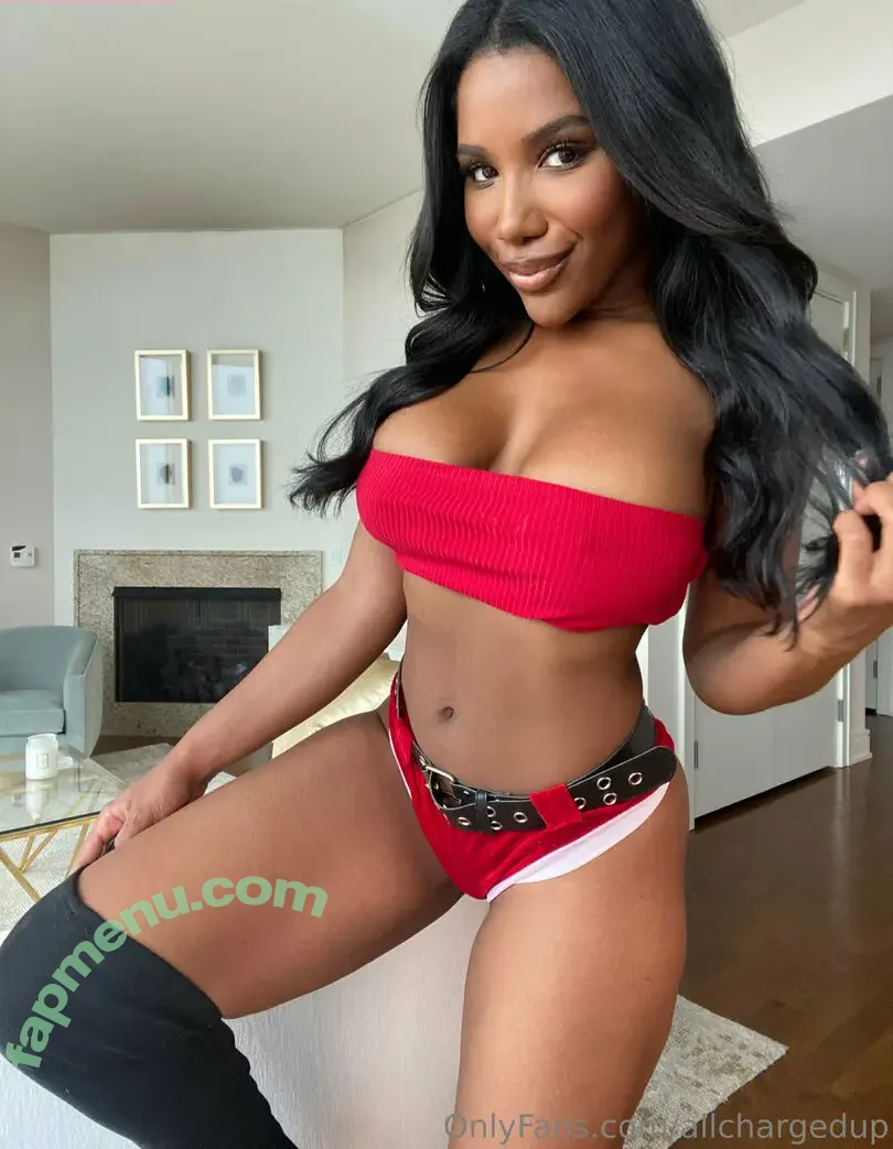 Allchargedup nude photo #0021 (Ashley Christen / sashafoxyy / toned_ash)