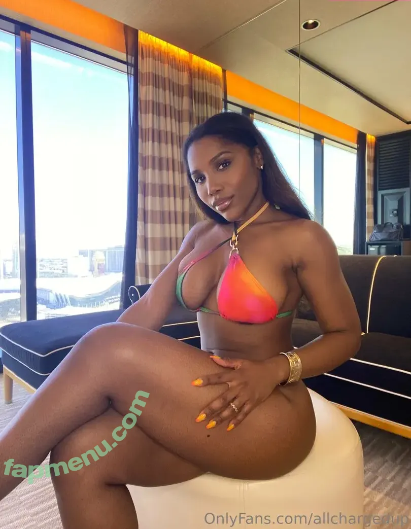 Allchargedup nude photo #0133 (Ashley Christen / sashafoxyy / toned_ash)