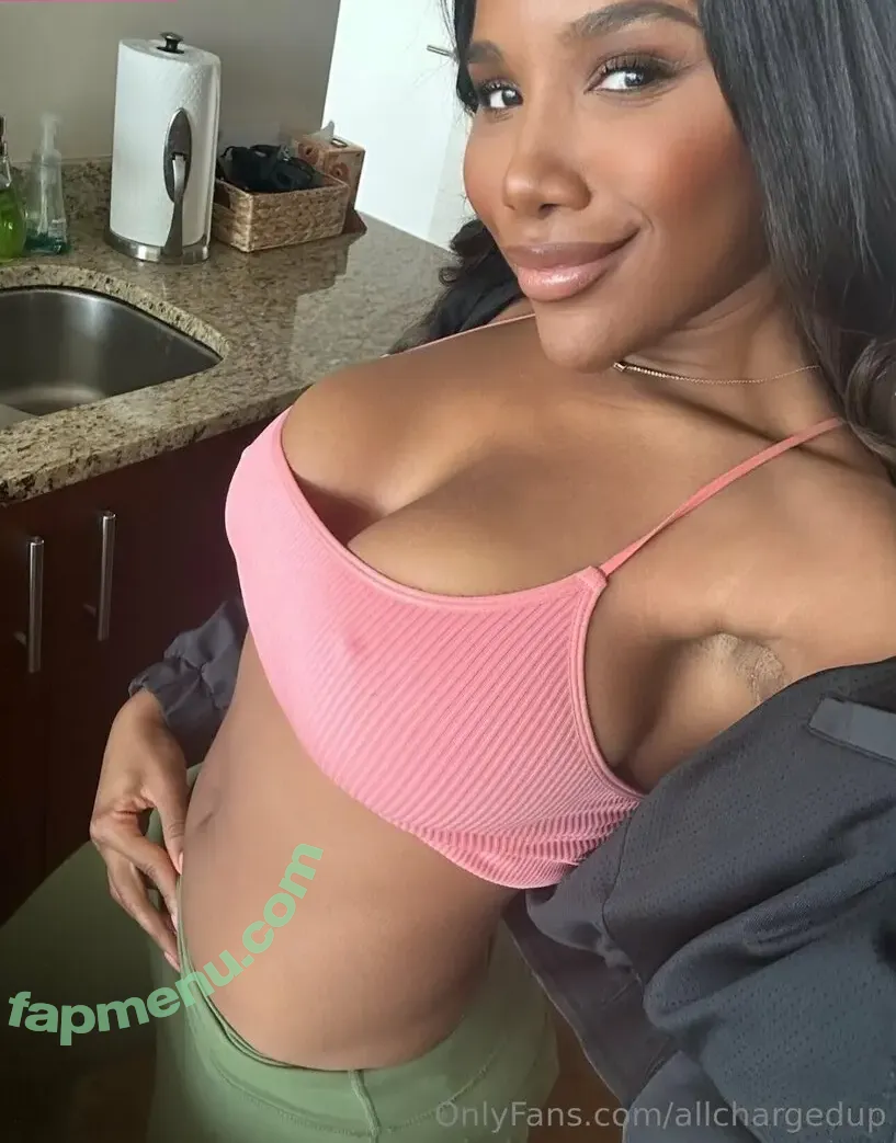 Allchargedup nude photo #0162 (Ashley Christen / sashafoxyy / toned_ash)