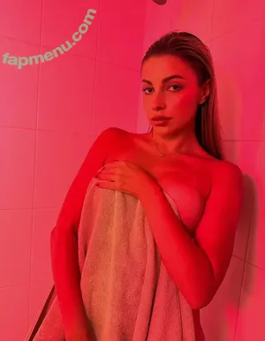  nude photo #0002