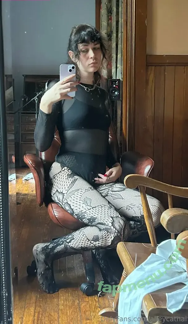 alleycatnai nude photo #0005 (alleycatnai)