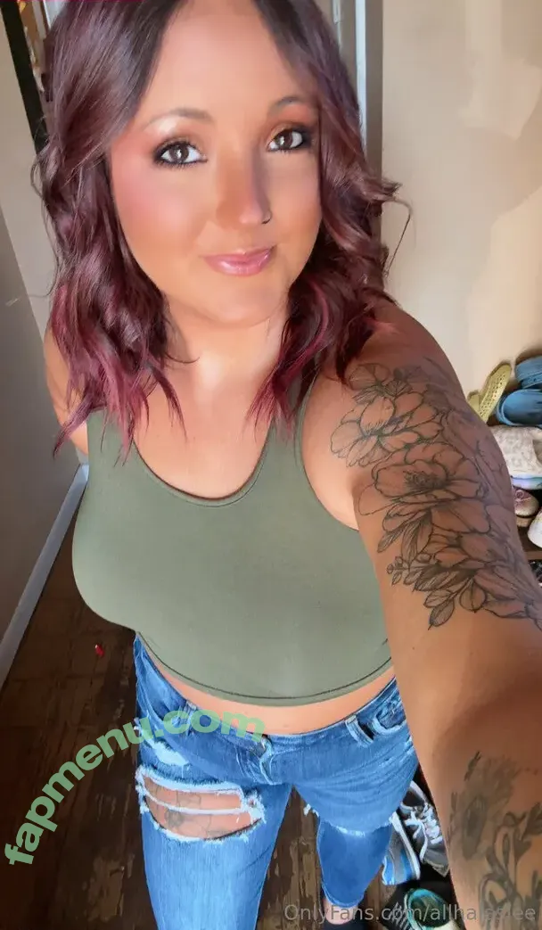 allhaleslee nude photo #0037 (life.ofadaddysgirl)