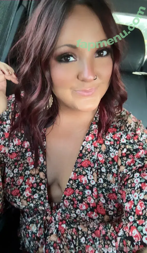 allhaleslee nude photo #0038 (life.ofadaddysgirl)