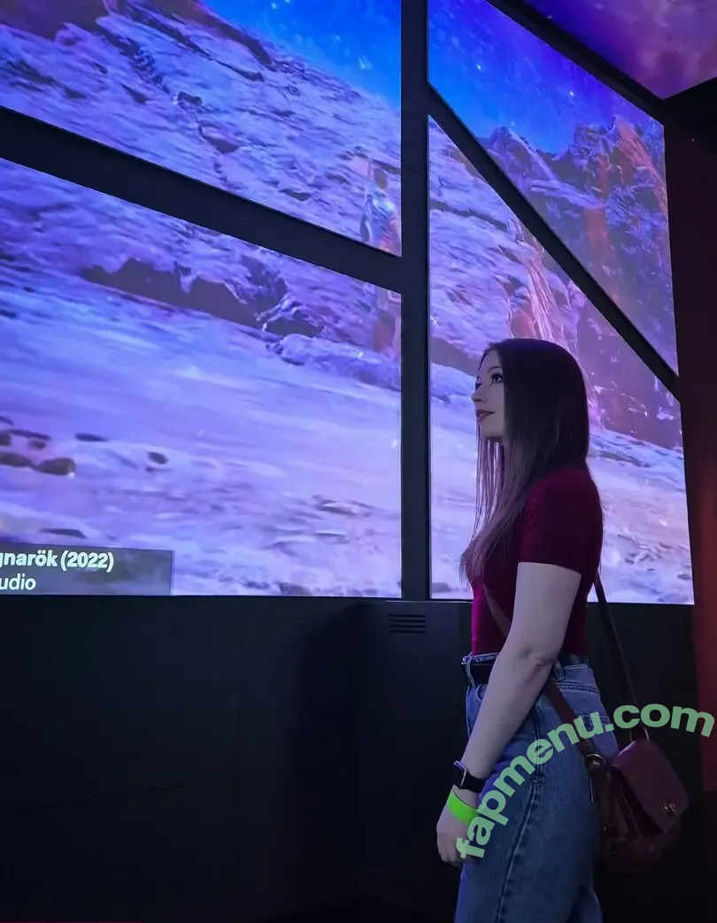 Alli Flanagan nude photo #0032 (allicat1014)