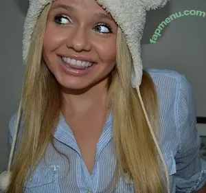 Alli Simpson / allisimpson nude photo #0013