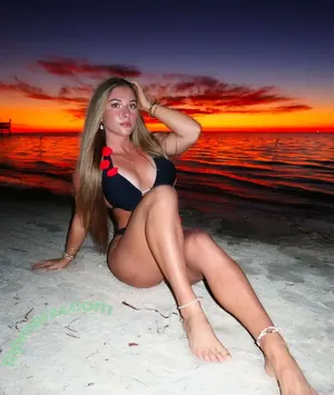 Allie Brink / allie_brink13 nude photo #0035