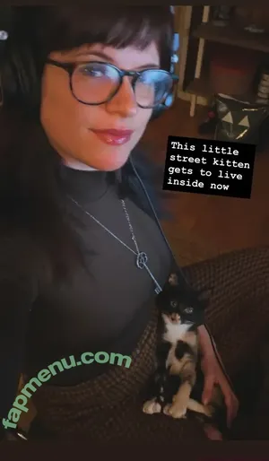 Allie Goertz / alliegoertz nude photo #0086