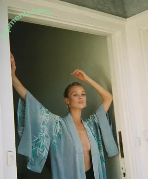 Allie Leggett / alliemaebb nude photo #0040