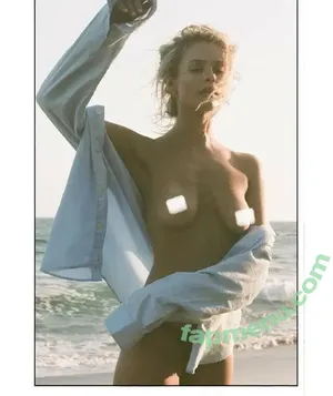 Allie Leggett / alliemaebb nude photo #0048