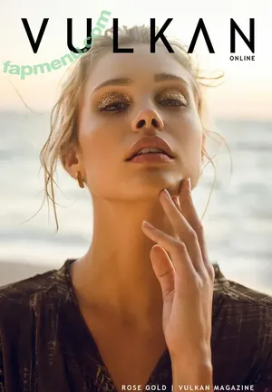 Allie Leggett / alliemaebb nude photo #0293