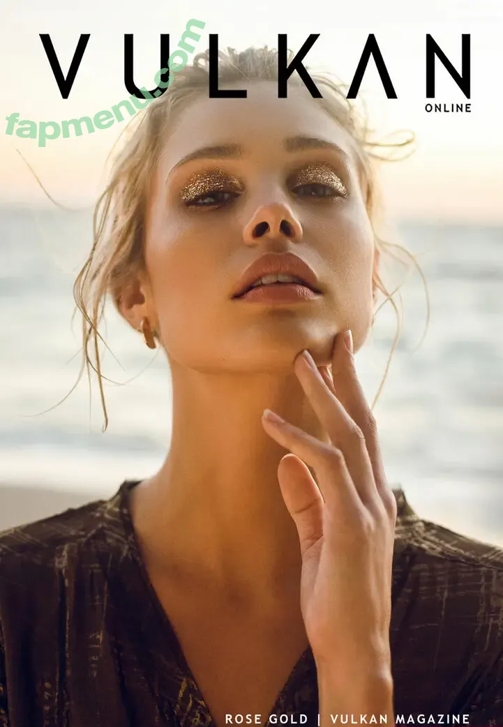 Allie Leggett nude photo #0293 (alliemaebb)