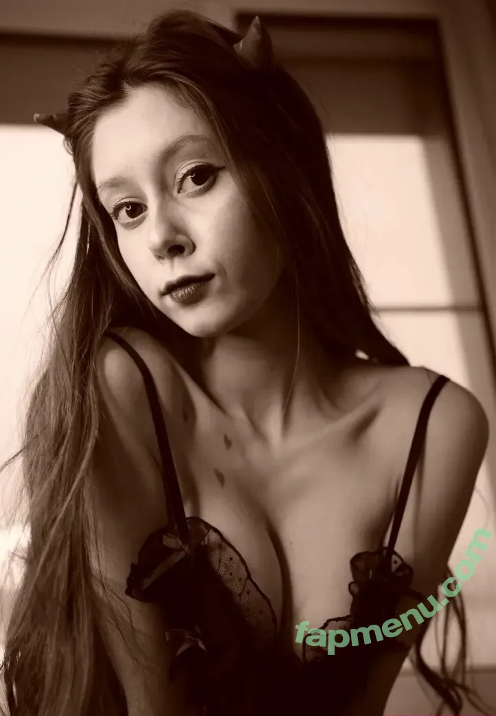 alliesmiths nude photo #0010 (alise_ssmith)