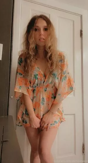 allimoonaxxx / AlliMoona / alli.moona / allimoona04 nude photo #0035