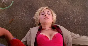 Allison Mack / allisonmack729 nude photo #0100