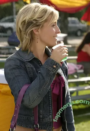 Allison Mack / allisonmack729 nude photo #0114