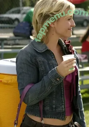 Allison Mack / allisonmack729 nude photo #0115