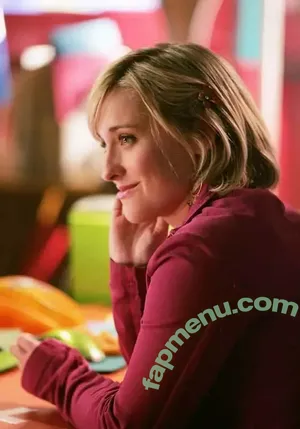 Allison Mack / allisonmack729 nude photo #0119