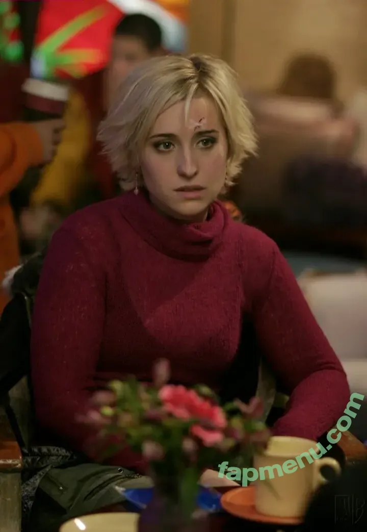 Allison Mack nude photo #0107 (allisonmack729)