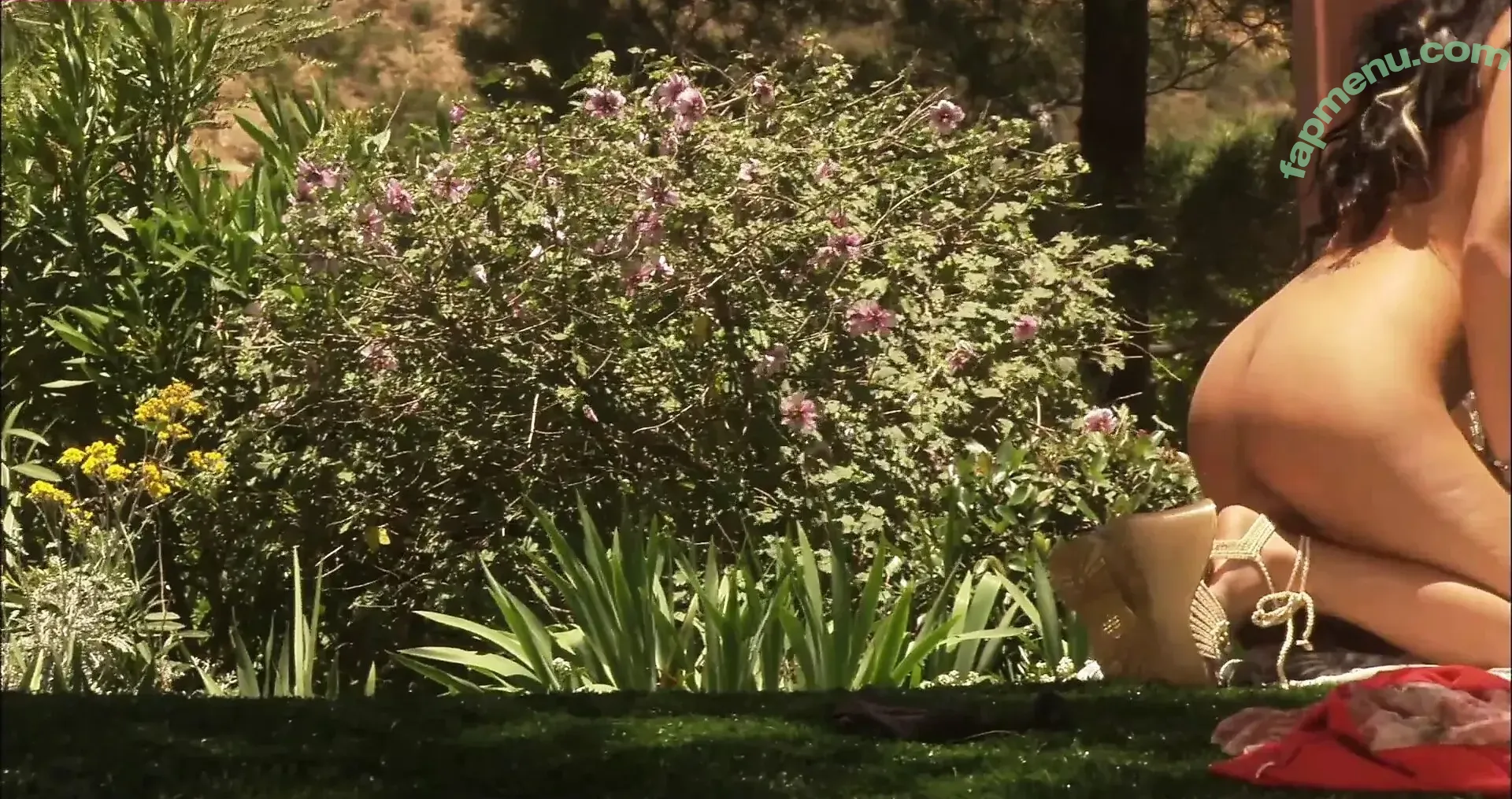 Ally Lyons nude photo #0041 (Lunatoy69 / allylyonsss)