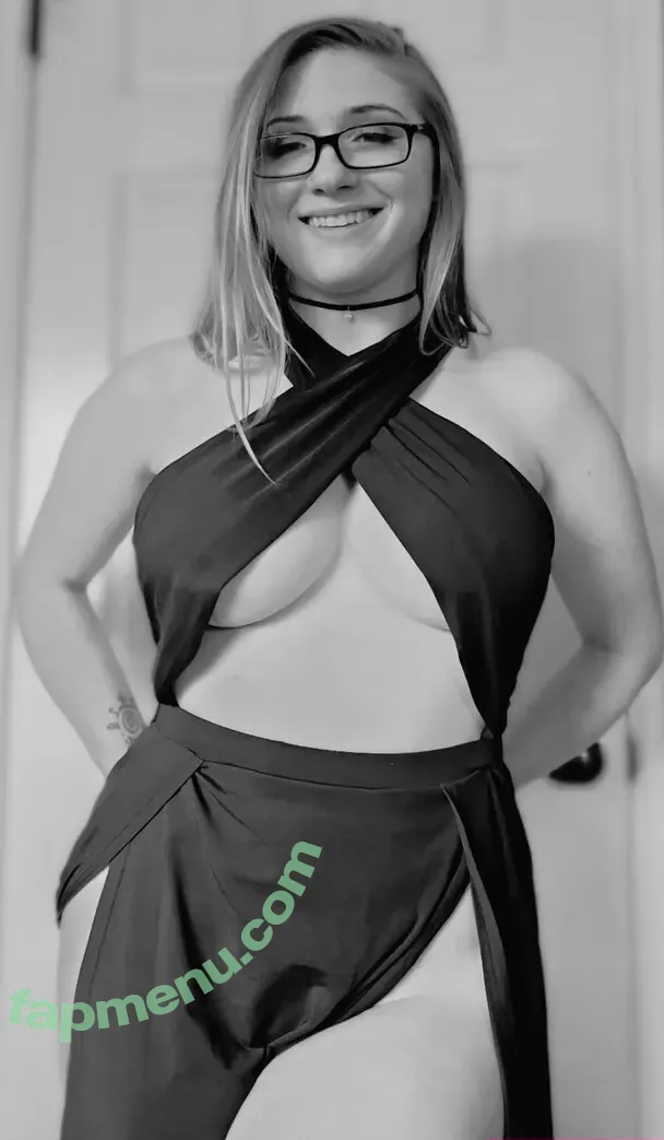 Ally-Sha nude photo #0013 (allymae94 / allyshanila / user)