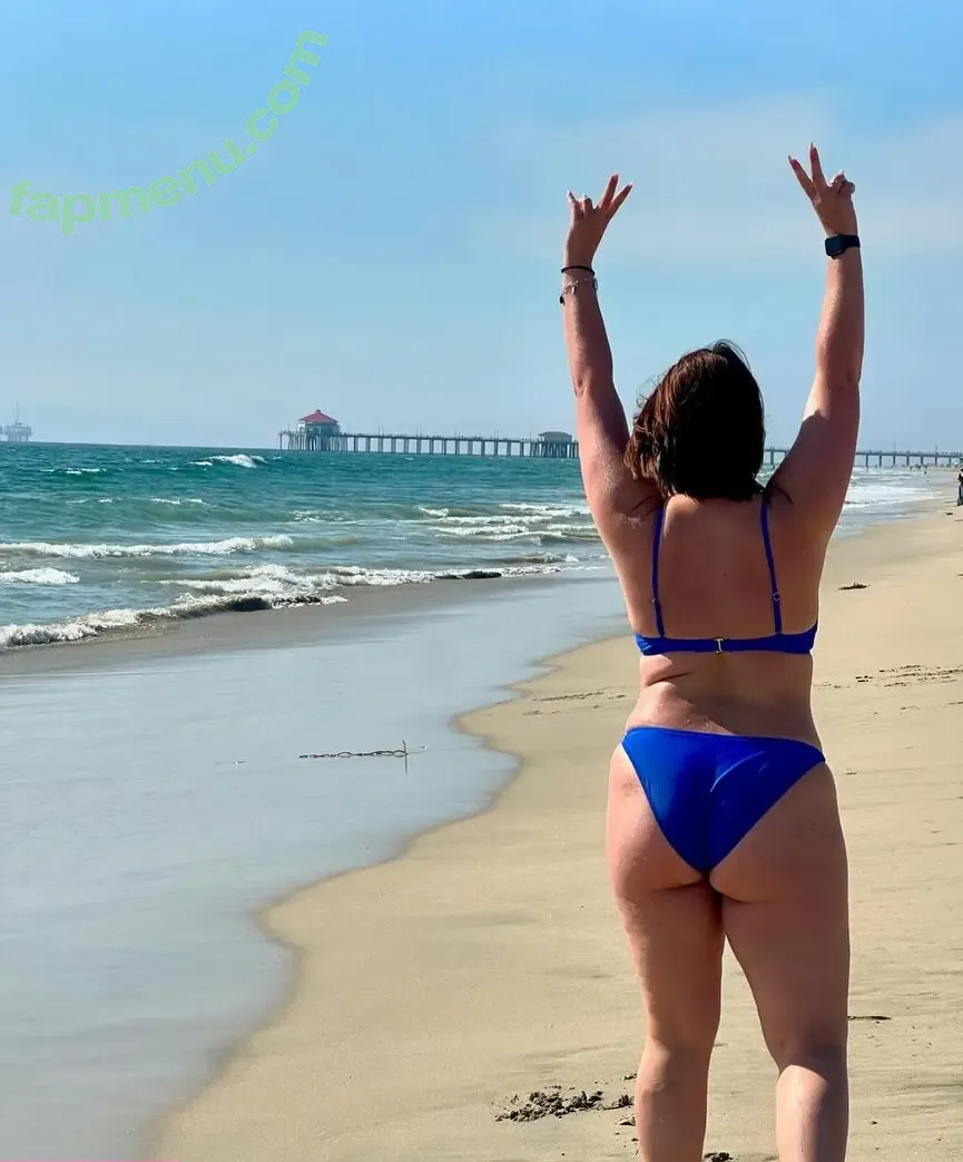 Ally Theis nude photo #0007 (allytheis_)