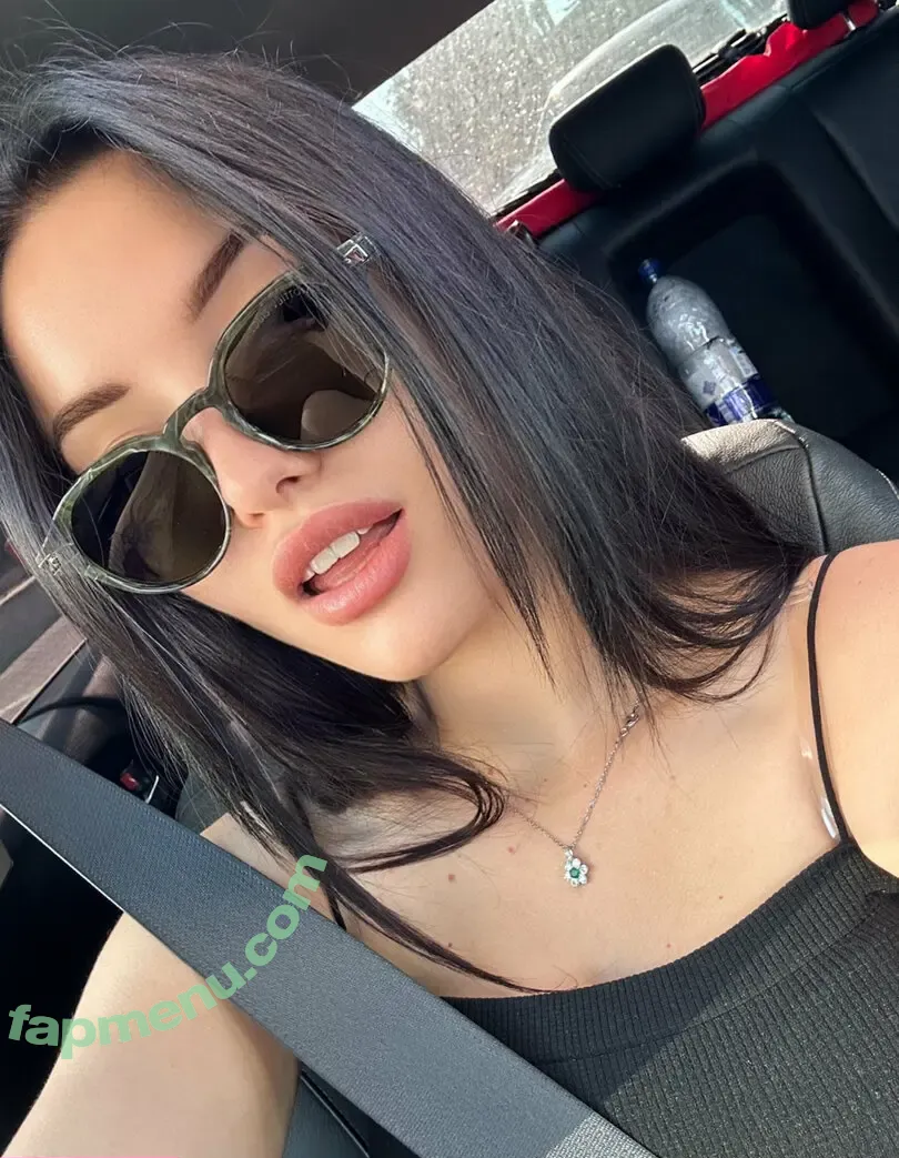 ally.vixen nude photo #0002 (onyx.vixen)