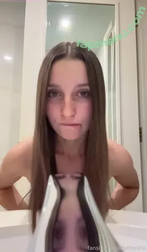  nude photo #0005