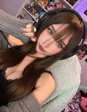 Allykitti / ally_katt / allykitti_ / crywink_ nude photo #0276