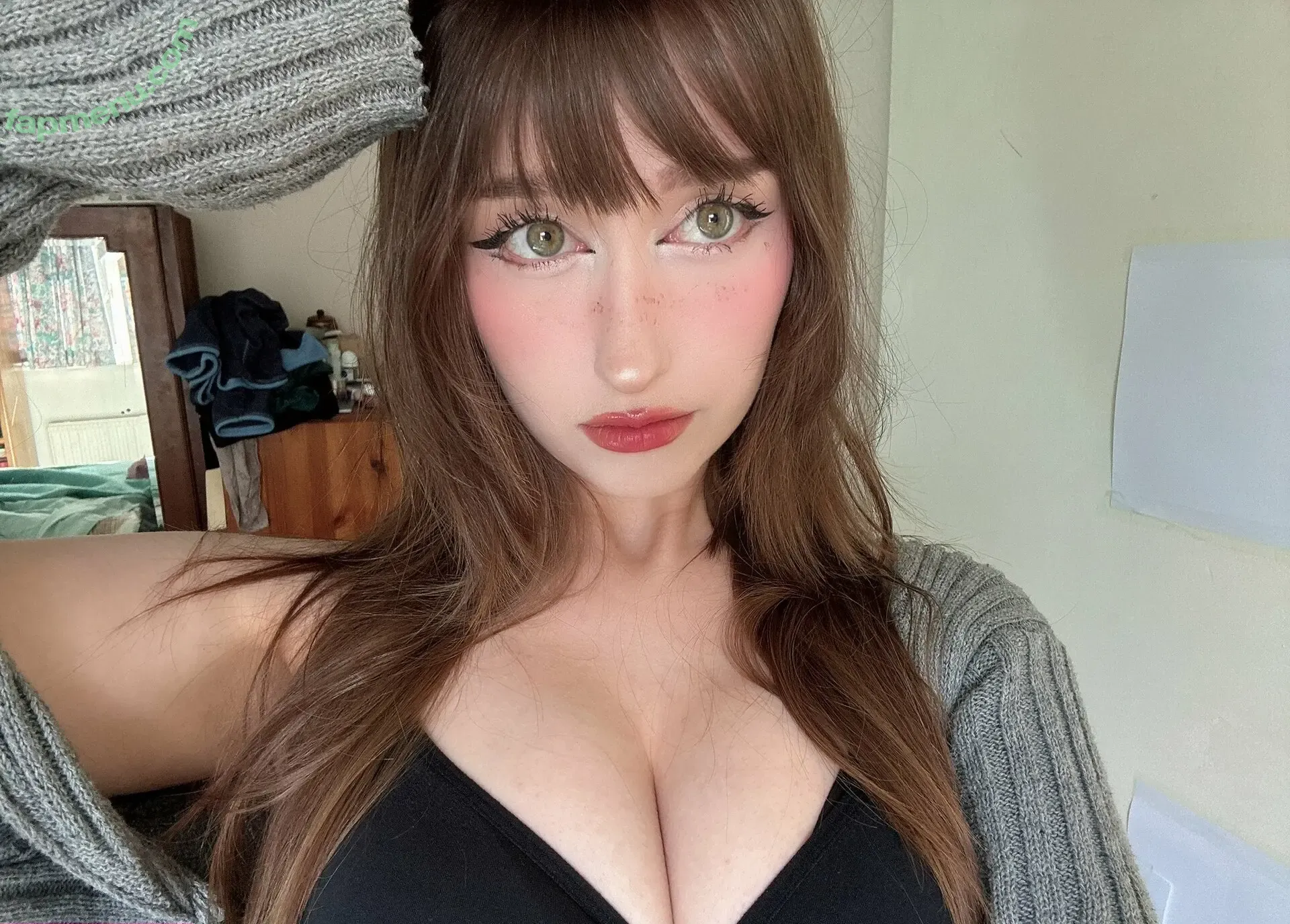 Allykitti nude photo #0236 (ally_katt / allykitti_ / crywink_)