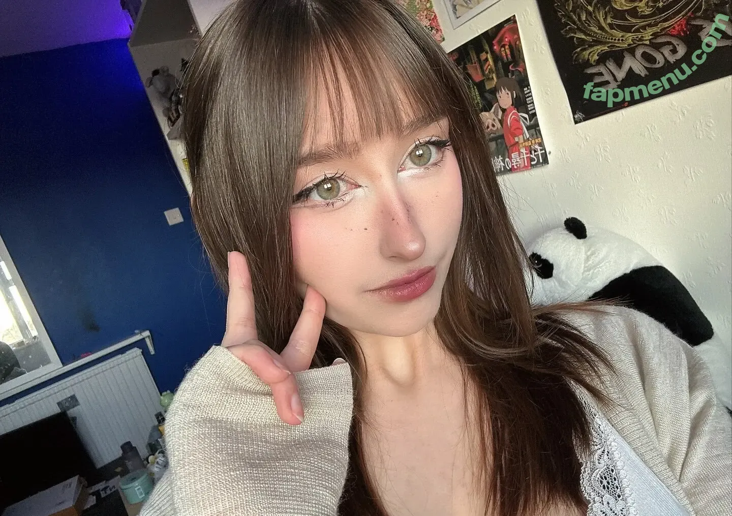 Allykitti nude photo #0242 (ally_katt / allykitti_ / crywink_)