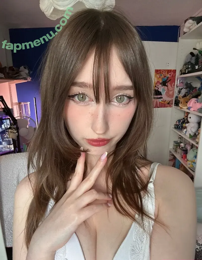 Allykitti nude photo #0247 (ally_katt / allykitti_ / crywink_)