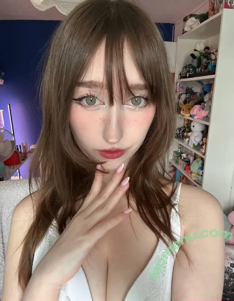 Allykitti nude photo #0250 (ally_katt / allykitti_ / crywink_)