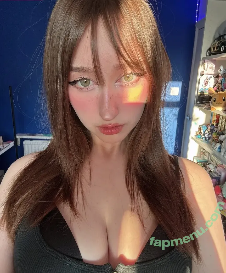 Allykitti nude photo #0252 (ally_katt / allykitti_ / crywink_)