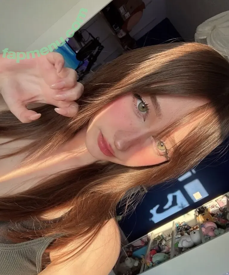 Allykitti nude photo #0255 (ally_katt / allykitti_ / crywink_)