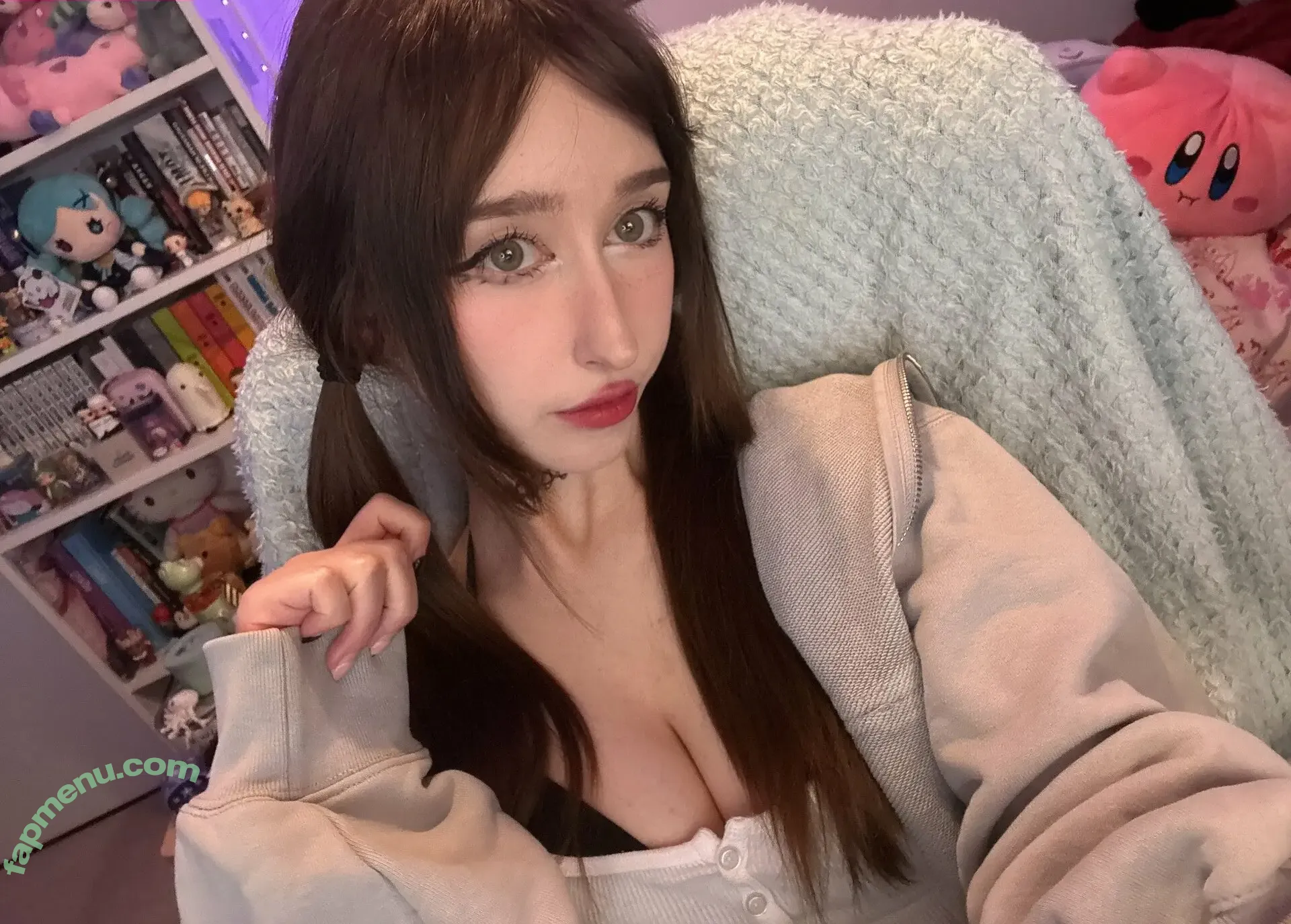 Allykitti nude photo #0270 (ally_katt / allykitti_ / crywink_)