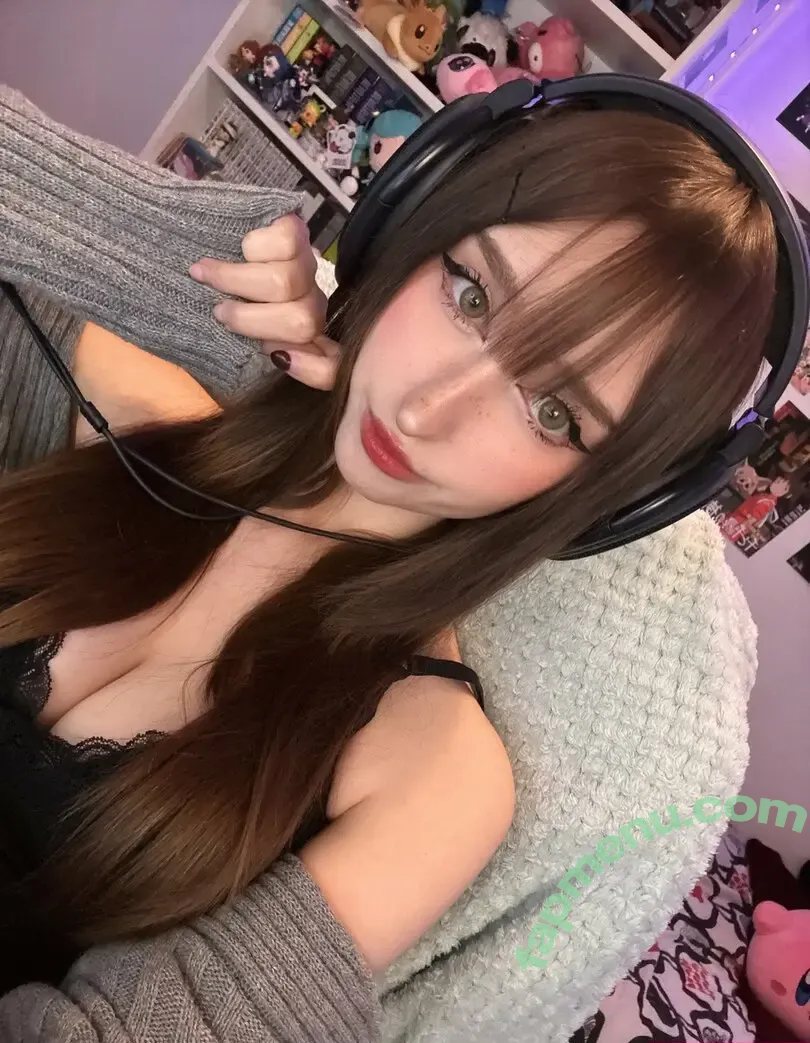 Allykitti nude photo #0276 (ally_katt / allykitti_ / crywink_)