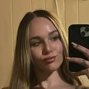 allymayday / ally.wagnerrrr nude photo #0004