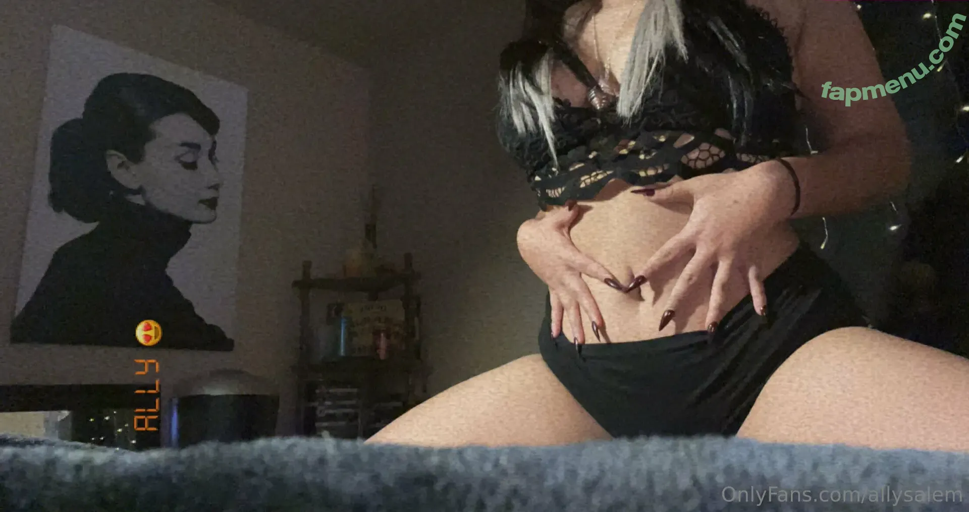 allysalem nude photo #0004 (allysalem)