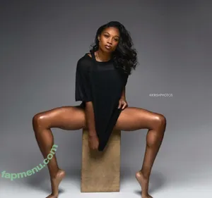 Allyson Felix / allysonfelix nude photo #0042