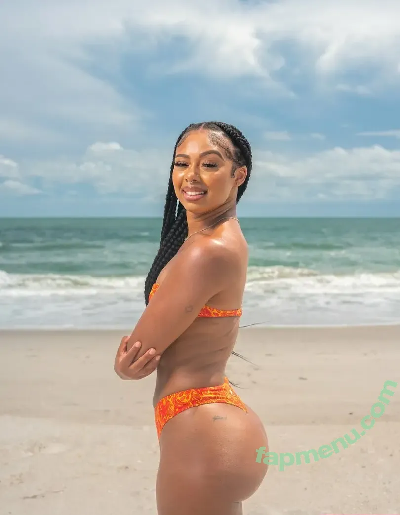 AlmondXMilk nude photo #0076 (SheCanadian)
