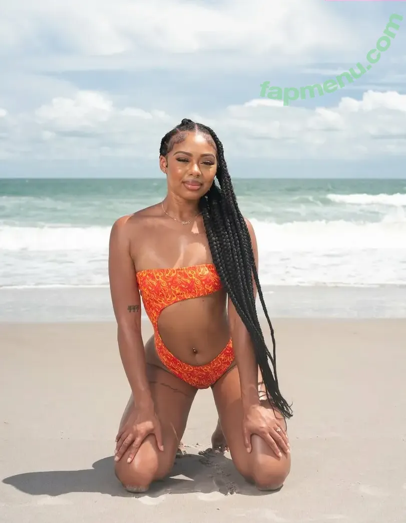 AlmondXMilk nude photo #0077 (SheCanadian)