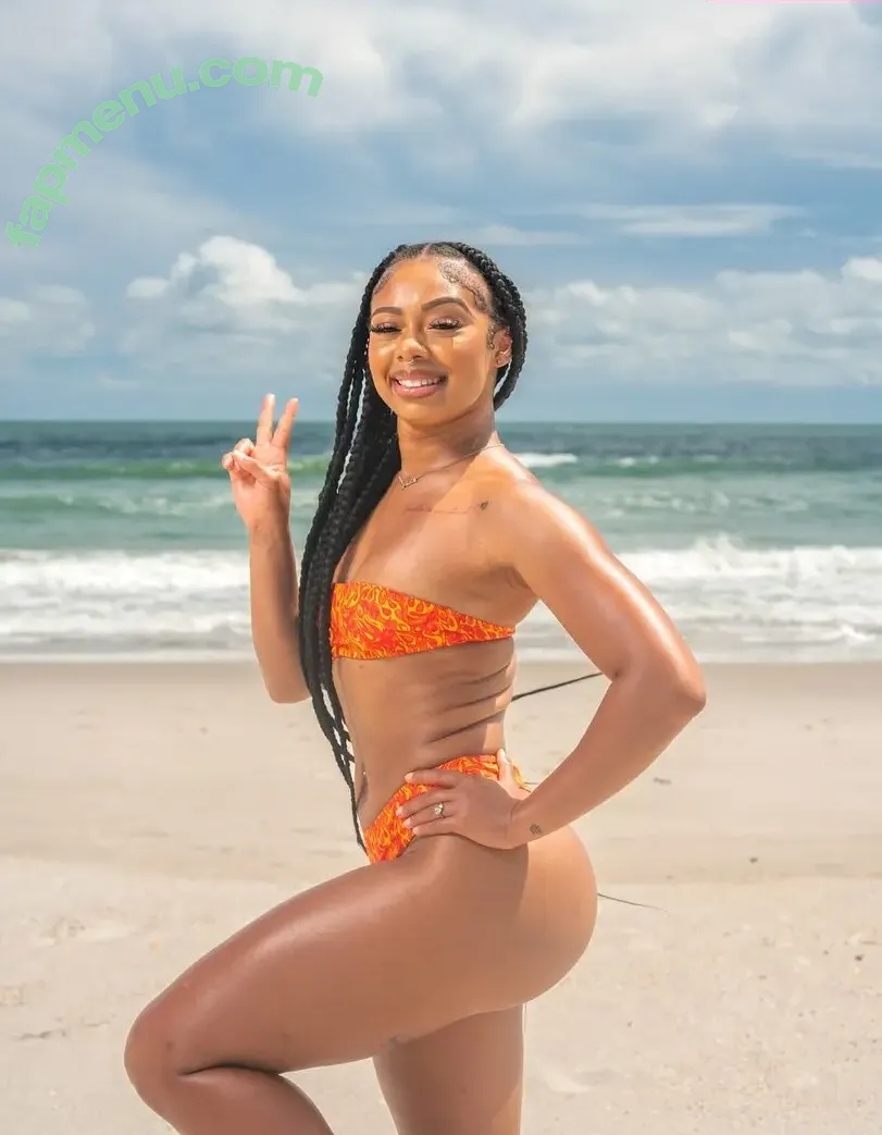 AlmondXMilk nude photo #0079 (SheCanadian)