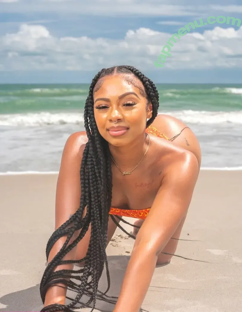AlmondXMilk nude photo #0080 (SheCanadian)
