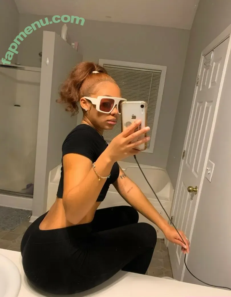 AlmondXMilk nude photo #0109 (SheCanadian)