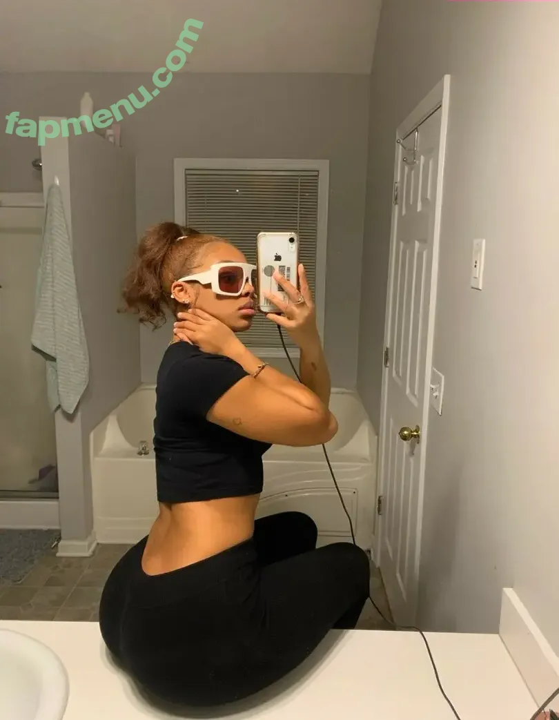 AlmondXMilk nude photo #0110 (SheCanadian)