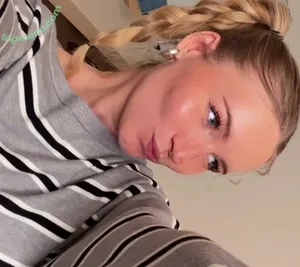 almost.cesca / franny nude photo #0019