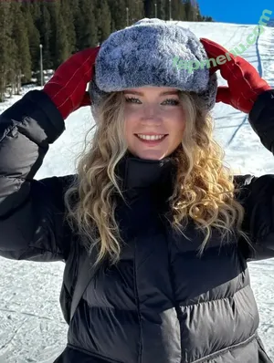 almost.cesca / franny nude photo #0025