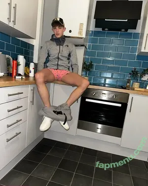 alo_twink / ethan_and_brett nude photo #0022