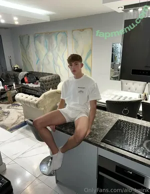 alo_twink / ethan_and_brett nude photo #0037