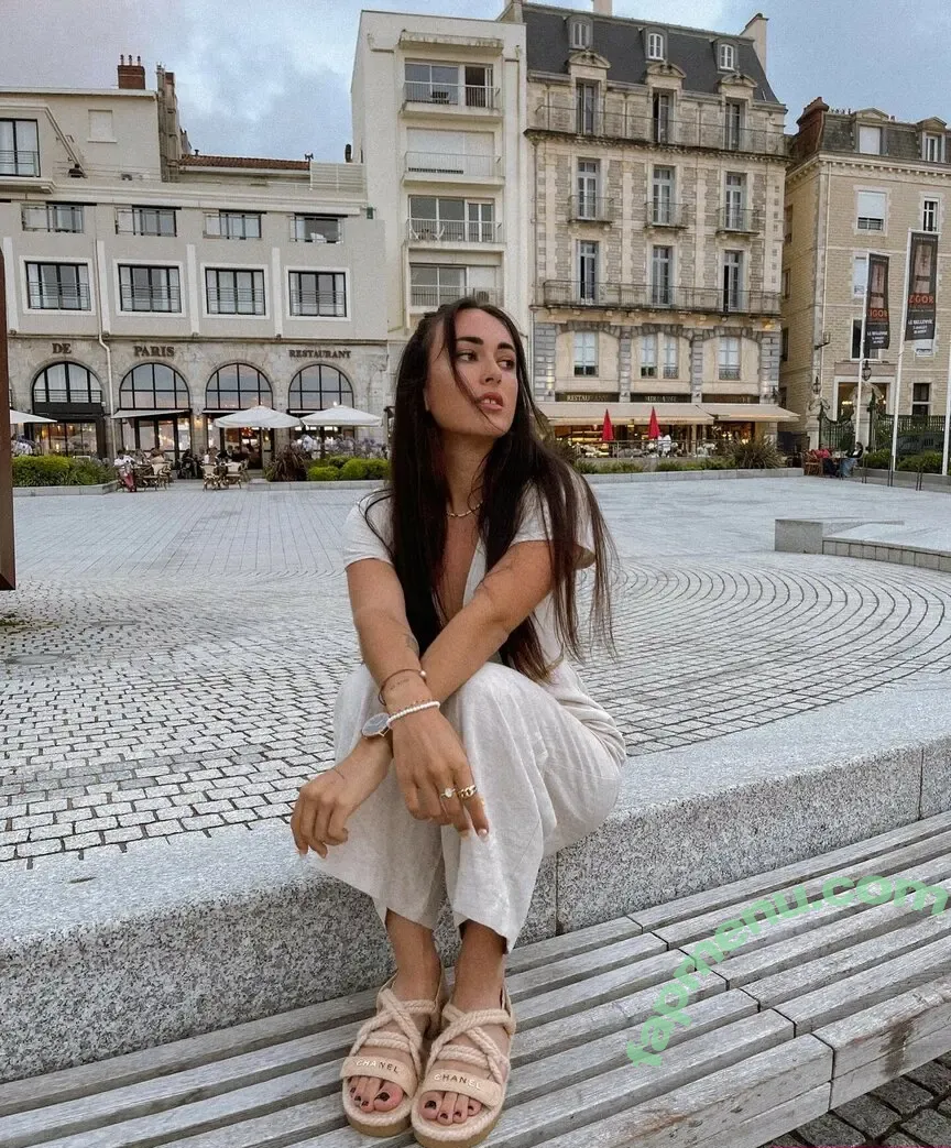 Alohalaia nude photo #0182 (alohalaia_ / thealohatrainer)